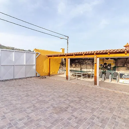 Caiman Apartment